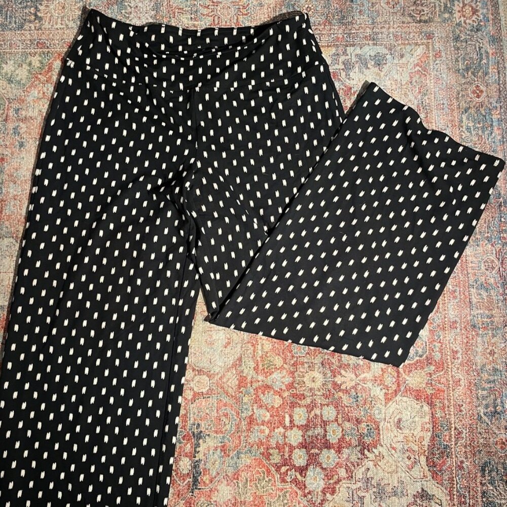 J. Jill Wearever Collection Smooth Fit Full Leg Pants Sz M Pull On Black White
